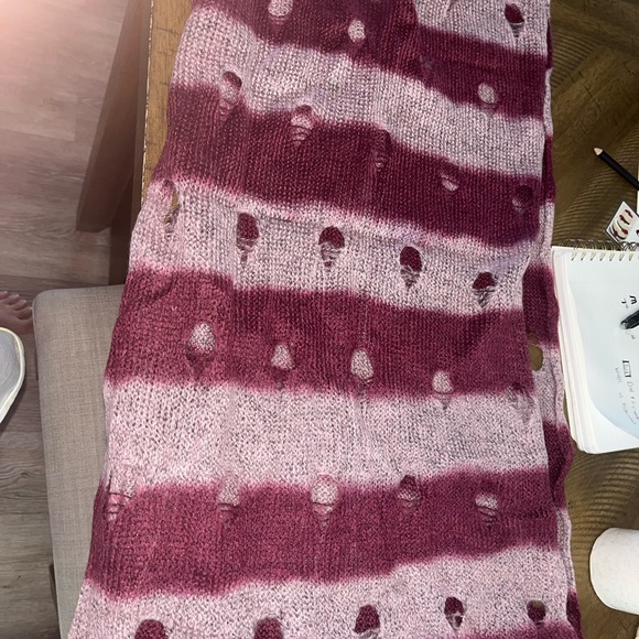 Steve Madden scarf, like new - Picture 2 of 4